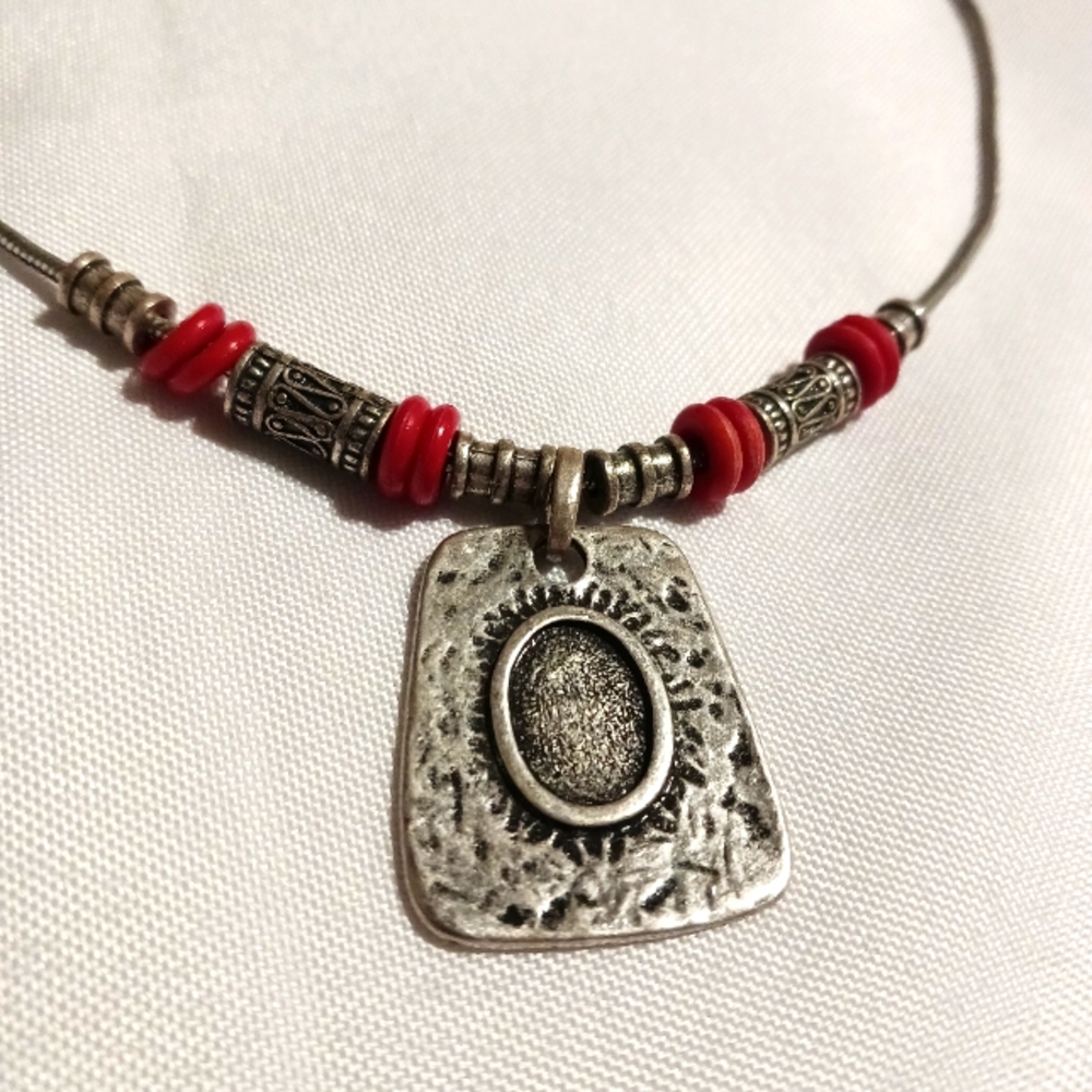 Silver-toned Necklace